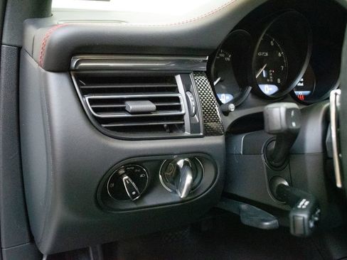 New 2026 Porsche Macan GTS image 22