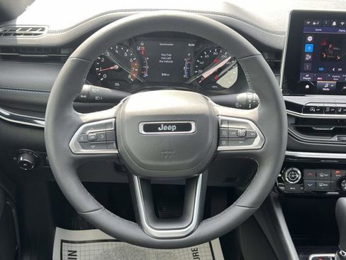 Used 2026 Jeep Compass Limited image 13