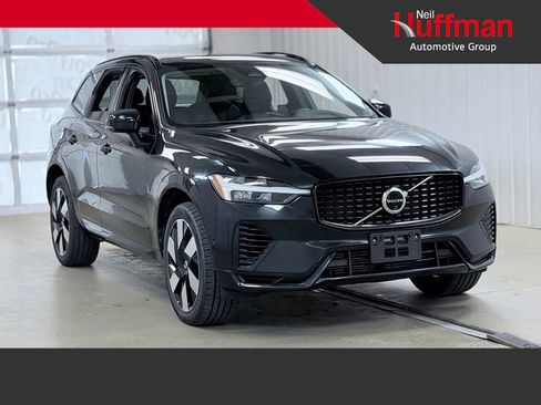 Used 2024 Volvo XC60 T8 Plus AWD/4WD image 1