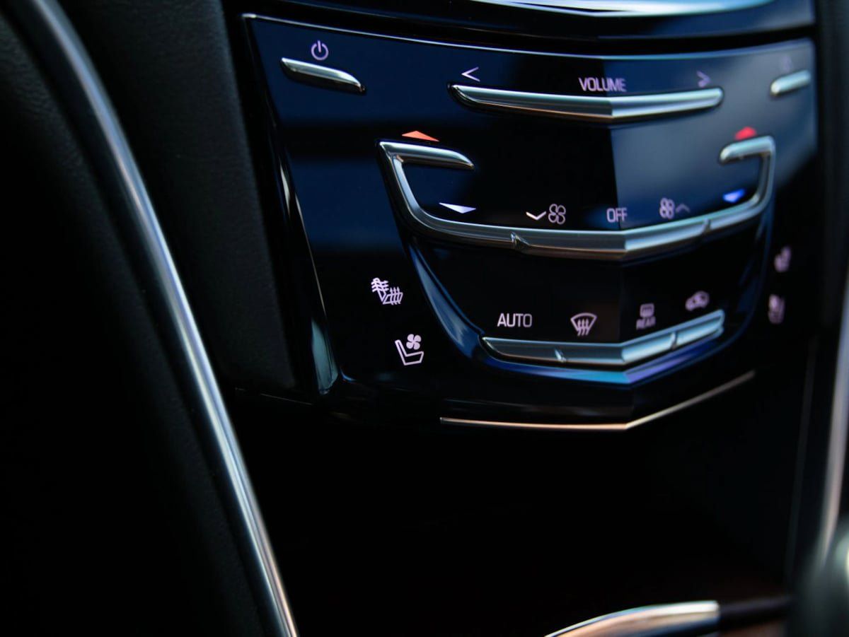 Used 2015 Cadillac XTS Luxury w/ Driver Awareness Package FWD image 37