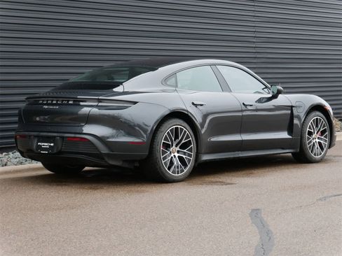 Used 2021 Porsche Taycan 4S w/ Premium Package image 25
