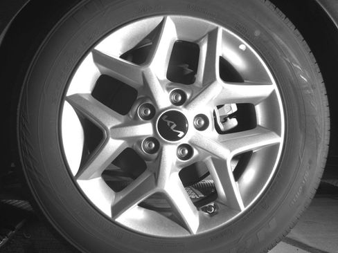 Used 2025 Kia Soul LX w/ LX Technology Package FWD image 11