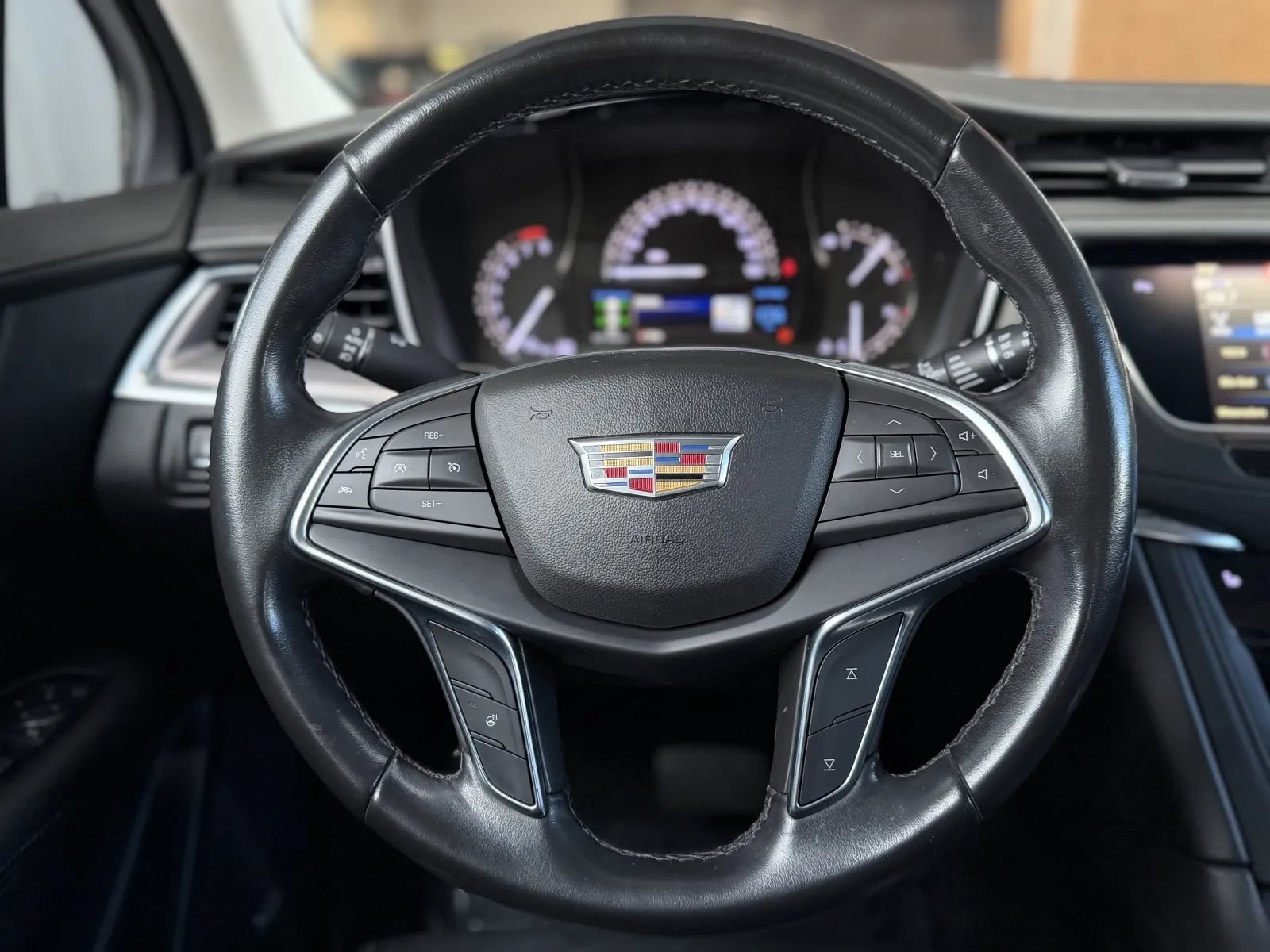 Used 2018 Cadillac XT5 Luxury FWD image 21