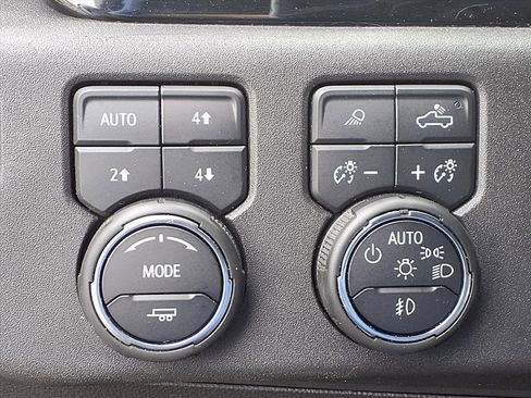 Used 2022 Chevrolet Silverado 1500 RST image 10