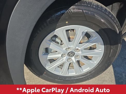 Used 2024 Toyota Grand Highlander XLE image 3