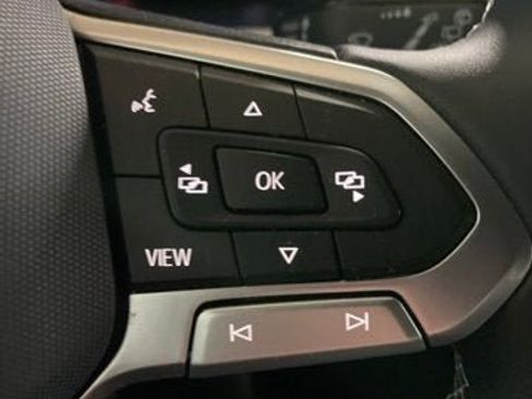 Certified 2022 Volkswagen Atlas Cross Sport SE AWD/4WD image 18