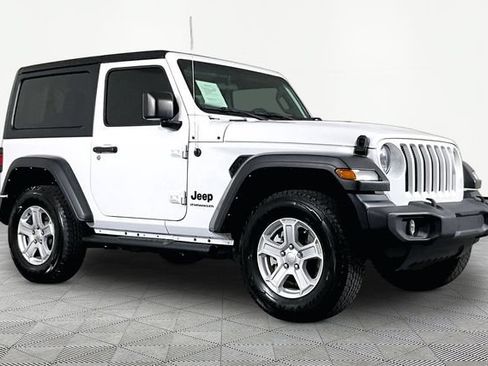 Used 2023 Jeep Wrangler Sport AWD/4WD image 3