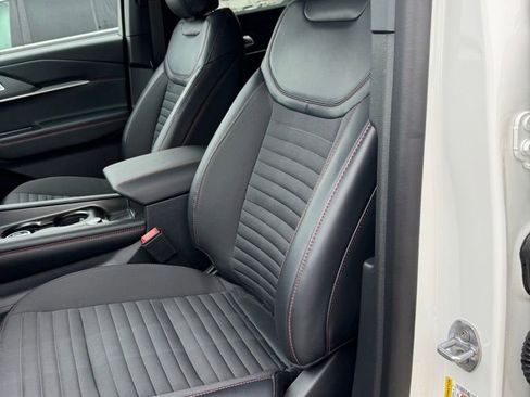 Used 2026 Ford Explorer ST-Line image 11