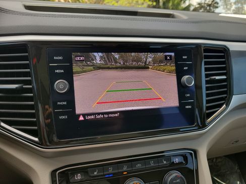 Used 2021 Volkswagen Atlas SEL Premium AWD/4WD image 25