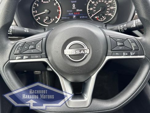 Used 2024 Nissan Altima 2.5 SV image 14