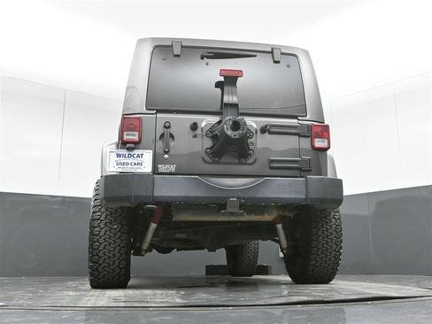 Used 2014 Jeep Wrangler Unlimited Sahara w/ Dual Top Group image 32