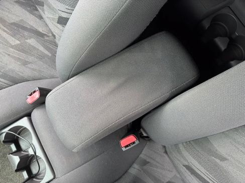 Used 2005 Chevrolet Colorado LS AWD/4WD image 14