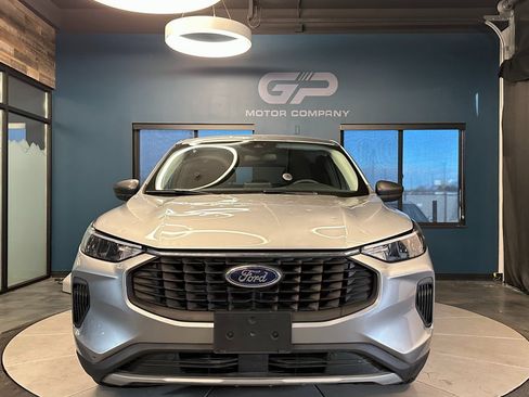 Used 2023 Ford Escape Active image 8