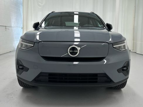 Used 2023 Volvo XC40 Recharge Plus w/ Protection Package Premier image 5