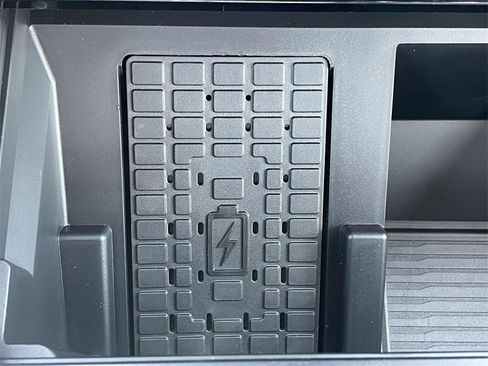 New 2025 Ford F250 King Ranch w/ Chrome Package image 27