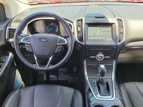 Used 2017 Ford Edge Titanium w/ Equipment Group 302A AWD/4WD image 17