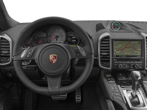 Used 2014 Porsche Cayenne GTS AWD/4WD image 6