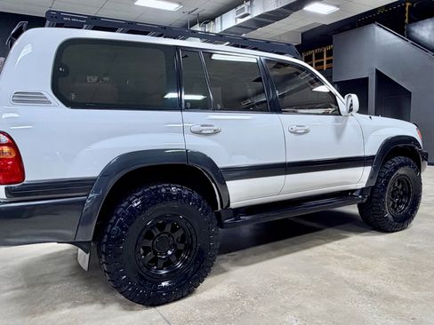 Used 1999 Toyota Land Cruiser AWD/4WD image 8