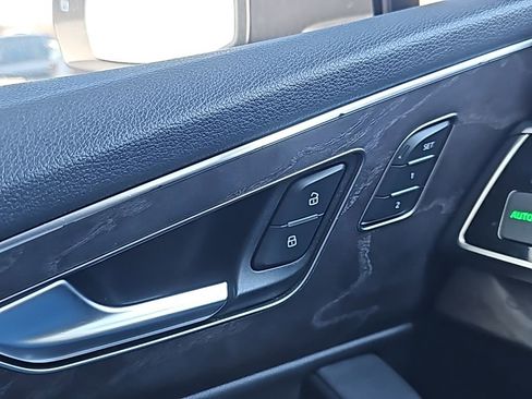 Used 2024 Audi Q7 2.0T Premium Plus w/ Premium Plus Package image 10