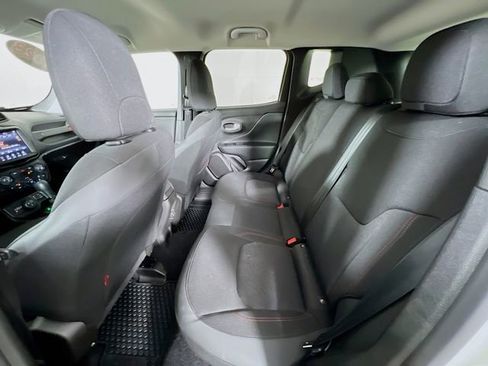 Used 2023 Jeep Renegade Trailhawk image 23