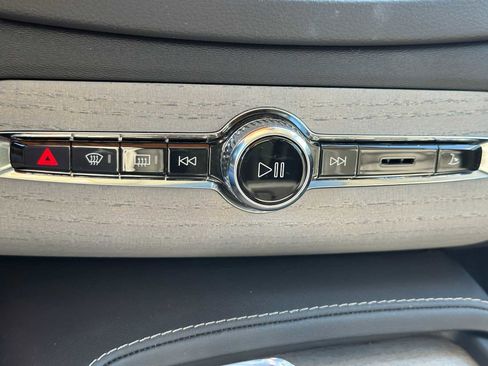 Certified 2025 Volvo XC90 B6 Ultra w/ Protection Package Premier image 30