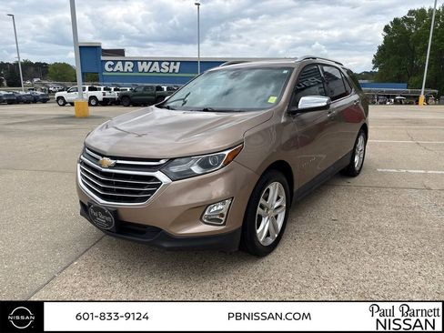 Used 2018 Chevrolet Equinox Premier image 14