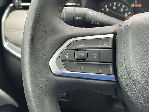 Used 2023 Jeep Compass Limited image 26