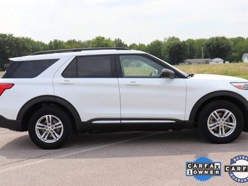 Used 2020 Ford Explorer XLT w/ Comfort Package image 11