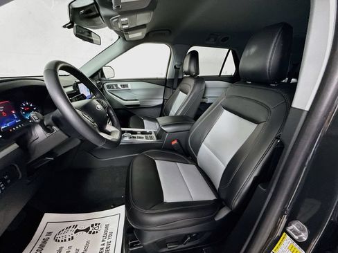 Certified 2024 Ford Explorer XLT w/ Equipment Group 202A RWD image 2