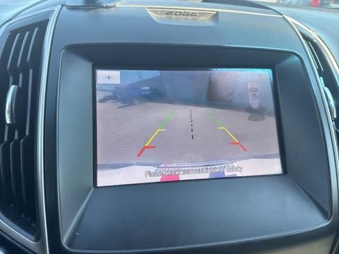 Used 2020 Ford Edge SEL w/ Convenience Package image 30