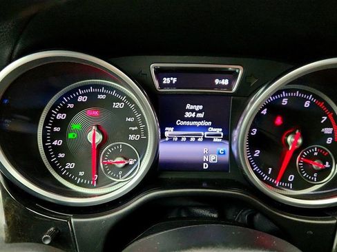 Used 2017 Mercedes-Benz GLS 450 4MATIC image 14