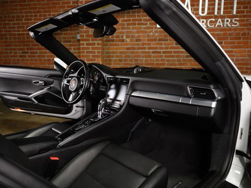 Used 2017 Porsche 911 Carrera S RWD image 22