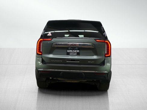 Used 2023 GMC Yukon XL SLT image 4