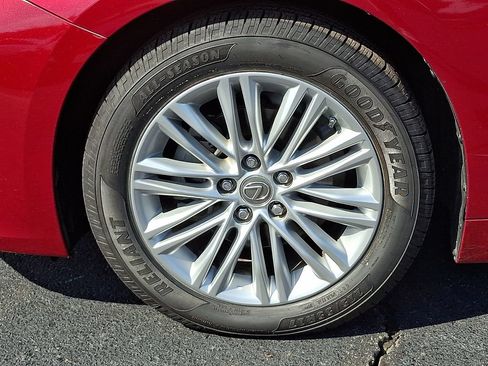 Used 2015 Lexus ES 350 w/ Luxury Package FWD image 8