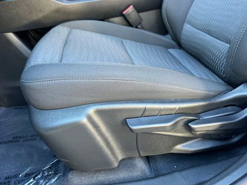 Used 2026 Chevrolet Equinox LT image 13