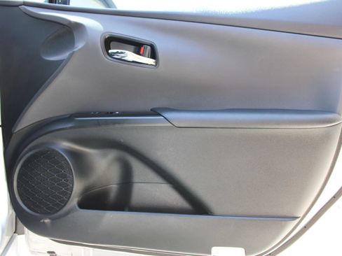 Used 2018 Toyota Prius Prime Premium FWD image 8