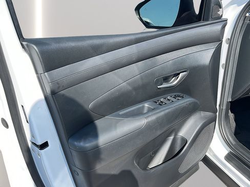 Certified 2025 Hyundai Tucson SEL FWD image 16