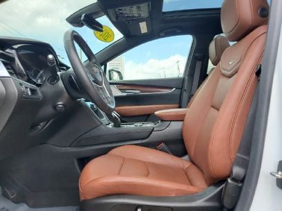 Used 2024 Cadillac XT5 Premium Luxury w/ LPO, Floor Liner Package