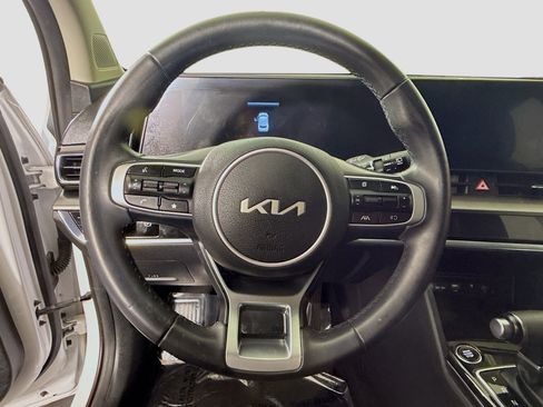 Used 2023 Kia Sportage EX image 13