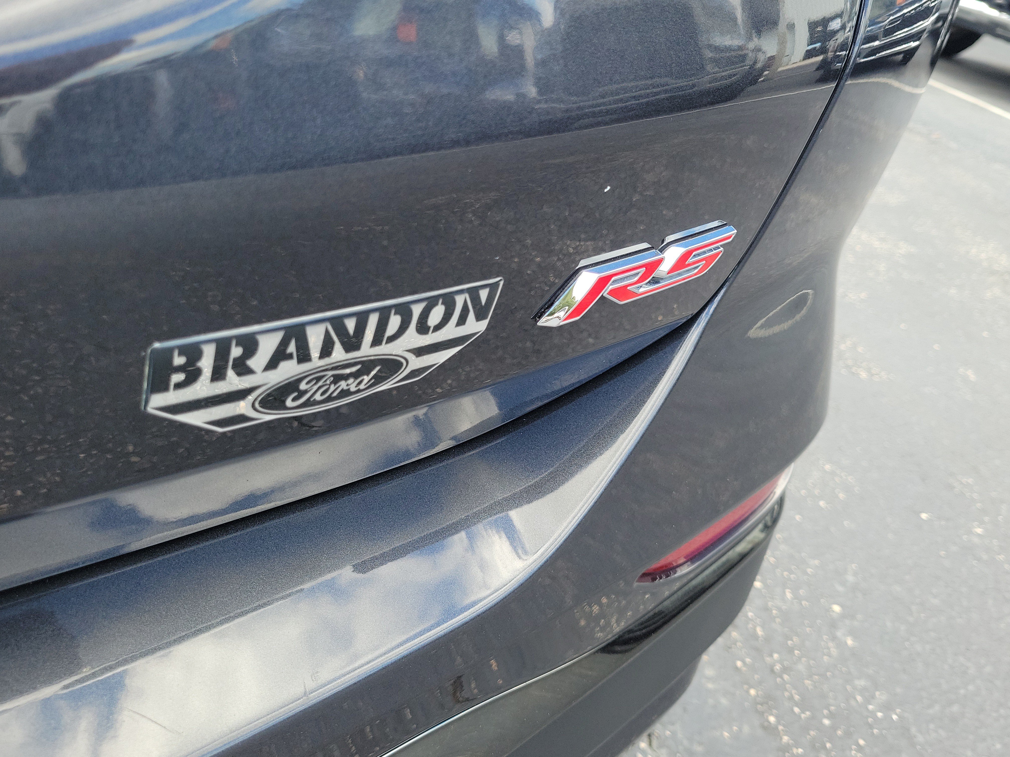 Used 2022 Chevrolet Equinox RS w/ Infotainment Package FWD image 9