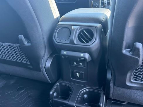 New 2026 Jeep Gladiator Mojave image 36