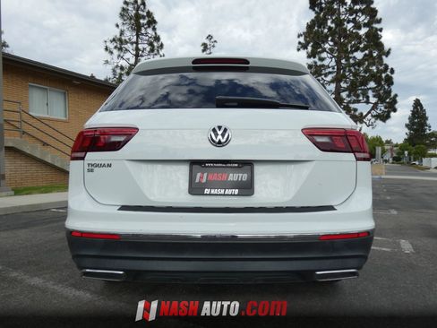 Used 2020 Volkswagen Tiguan SE w/ Panoramic Sunroof Package FWD image 10