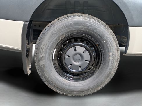 New 2026 Mercedes-Benz Sprinter 2500 image 9