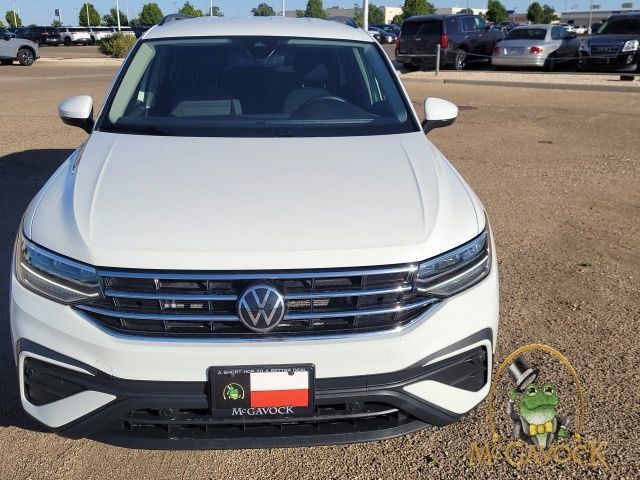 Used 2024 Volkswagen Tiguan S FWD image 2