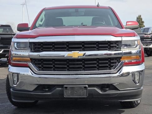 Used 2018 Chevrolet Silverado 1500 LT w/ All Star Edition image 11