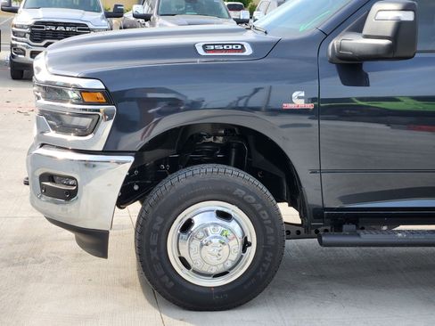 New 2026 RAM 3500 Tradesman AWD/4WD image 10