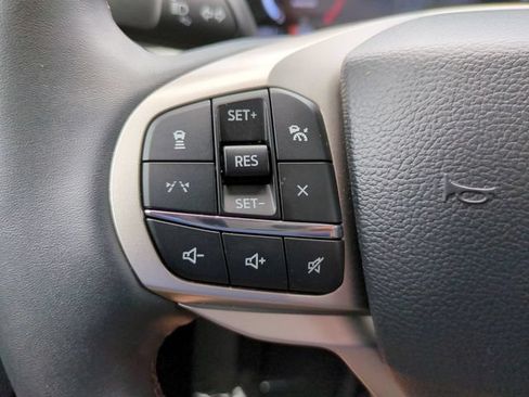 Certified 2026 Ford Explorer Active RWD image 30