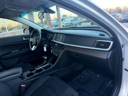 Used 2020 Kia Optima LX image 20