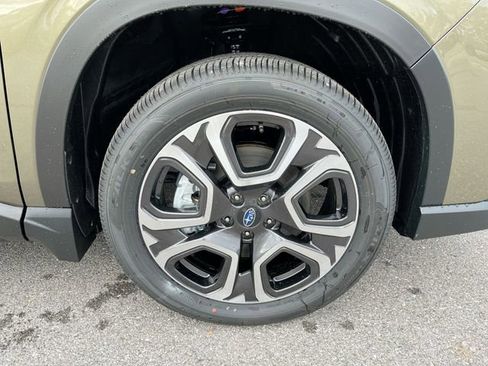 New 2025 Subaru Ascent Limited image 20