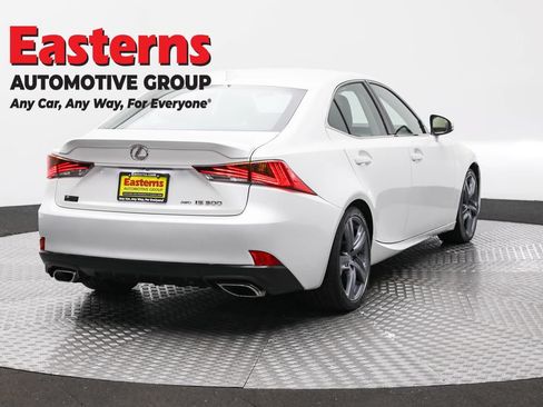 Used 2018 Lexus IS 300 AWD w/ Comfort Package image 9